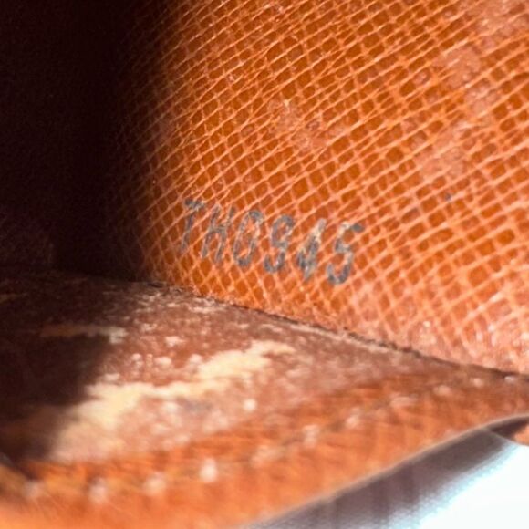 Louis Vuitton Key holder Brown Monogram - Picture 6 of 10